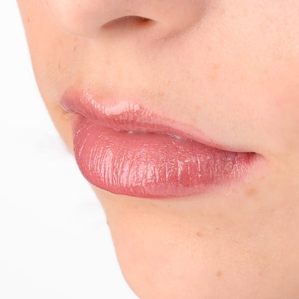 Magic Momint lipstick swatch