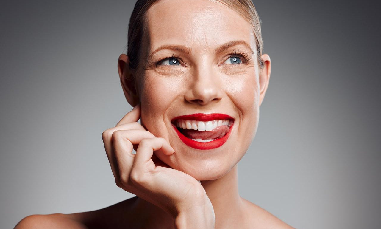 The Ultimate Guide to Choosing the Perfect Product for Lips After 40+