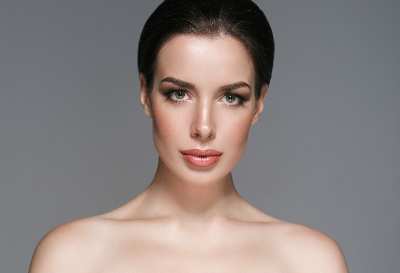 Lip Colors for Pale Skin: The Prettiest Pinks, Mauves & Reds (That Don’t Wash You Out)