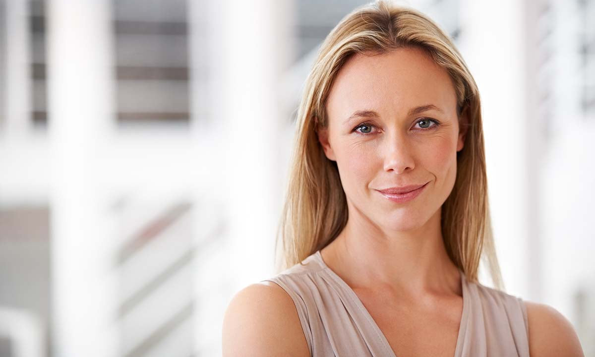 The Best Natural Makeup Picks for Every Age