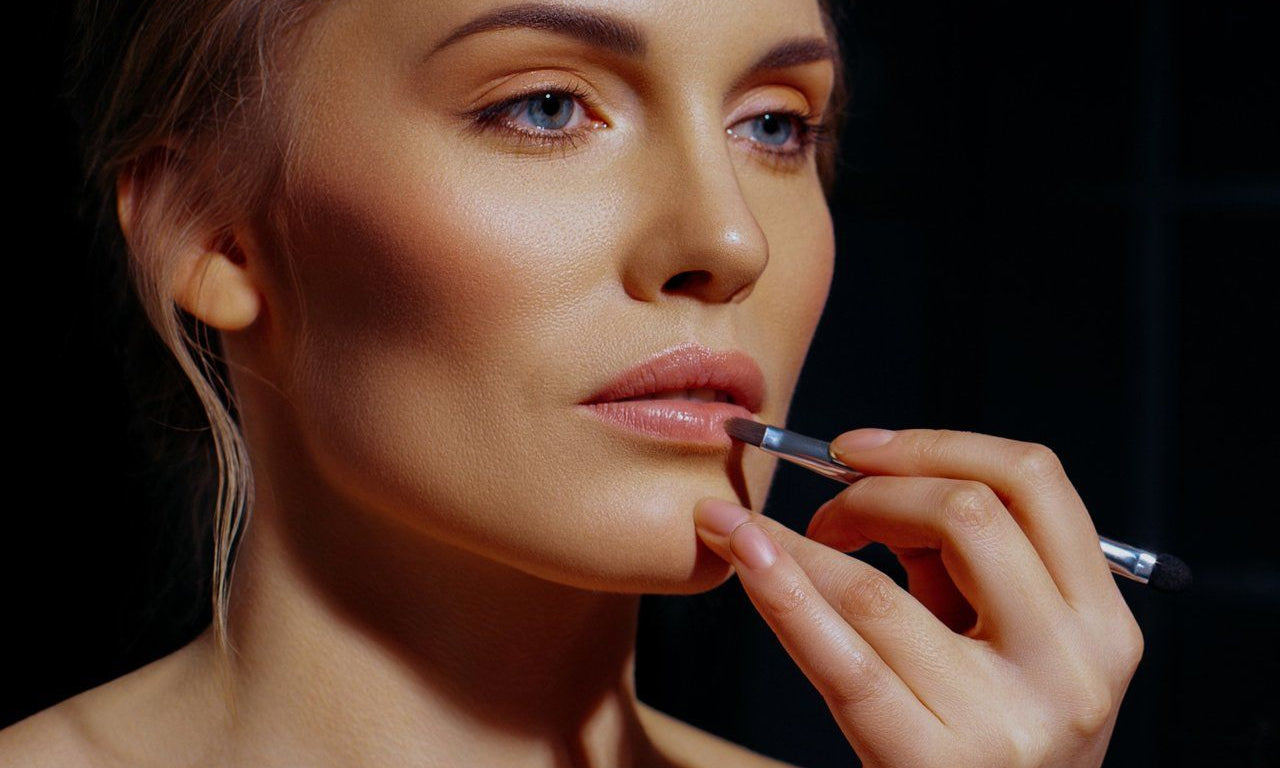 Nude Beige Lip Liner