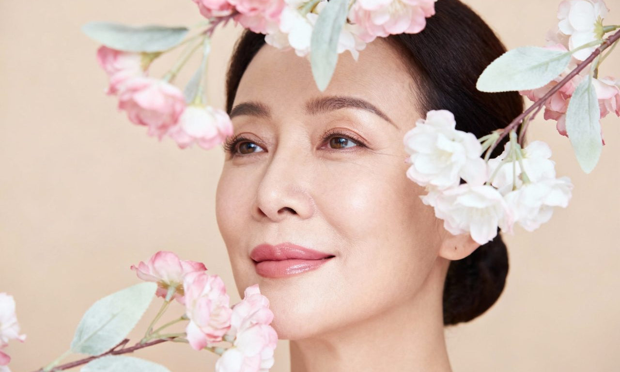 matured woman with natural Makeup Looks