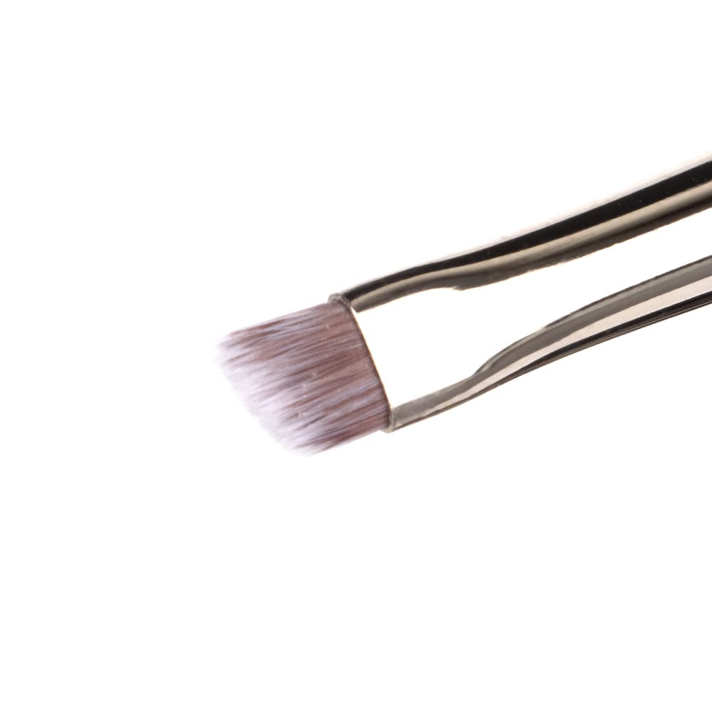 angled-eye-brush-2