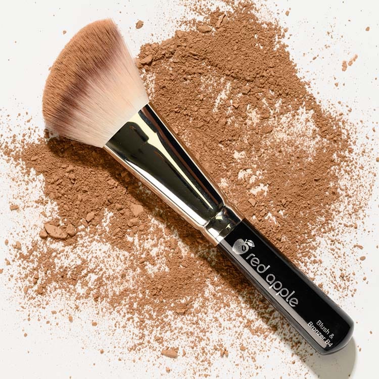 bronzer-smudges-05-26-23@0.75x-1