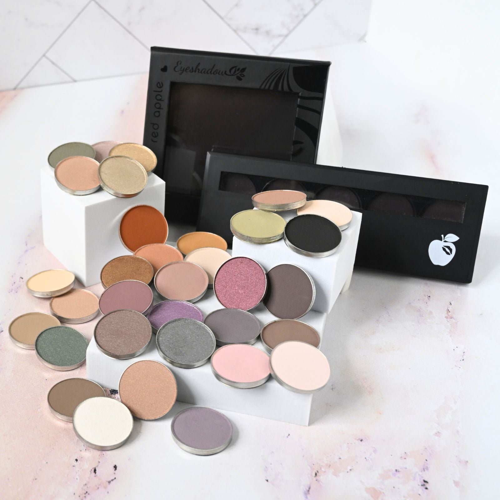 eyeshadow_pans_and_palettes_square_image.jpg