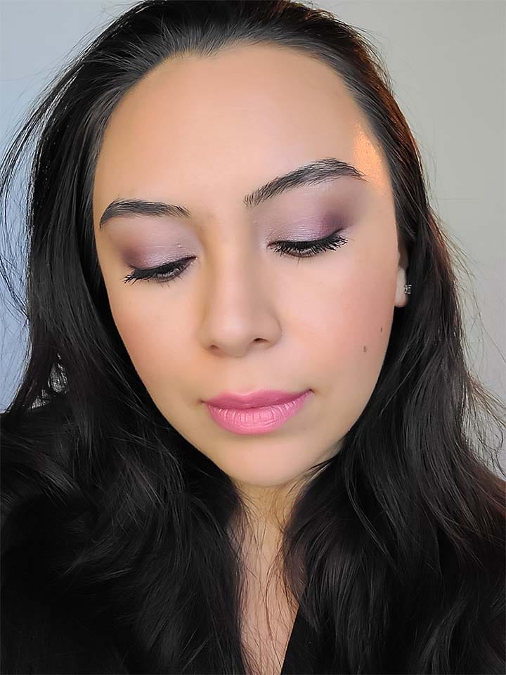 Ombre Eyeshadow: Get That Gradient In 4 Simple Steps. - Red Lipstick